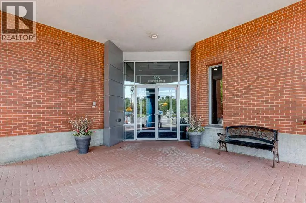 701, 205 Riverfront Avenue SW