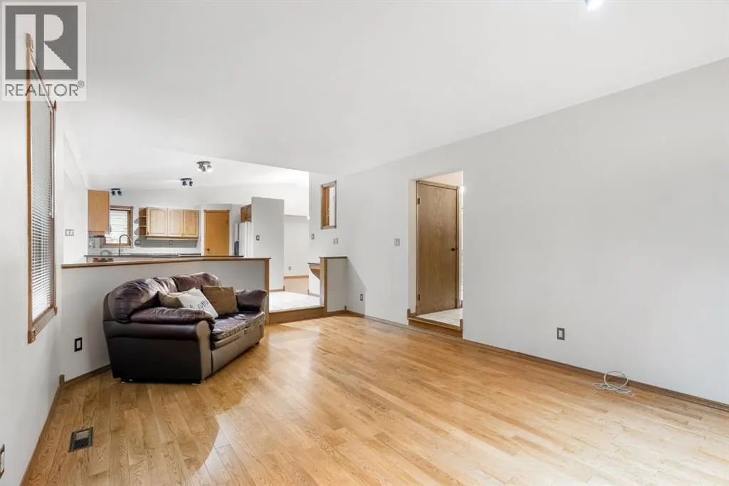 289 Ball Place