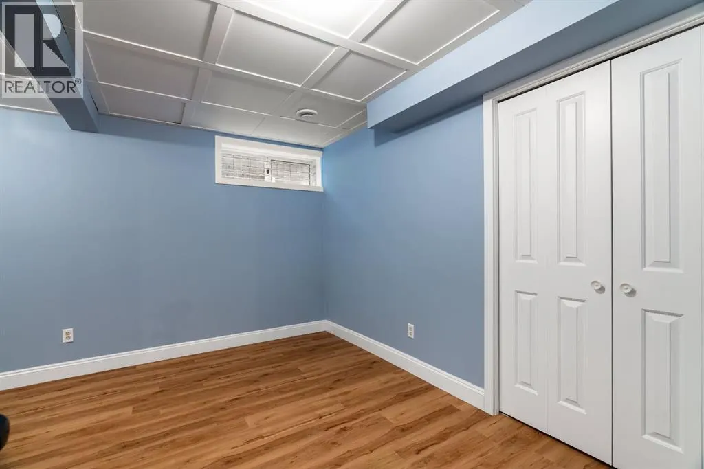 289 Ball Place