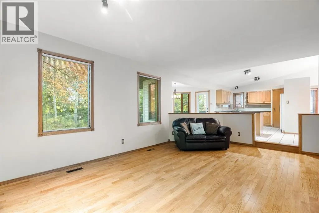 289 Ball Place