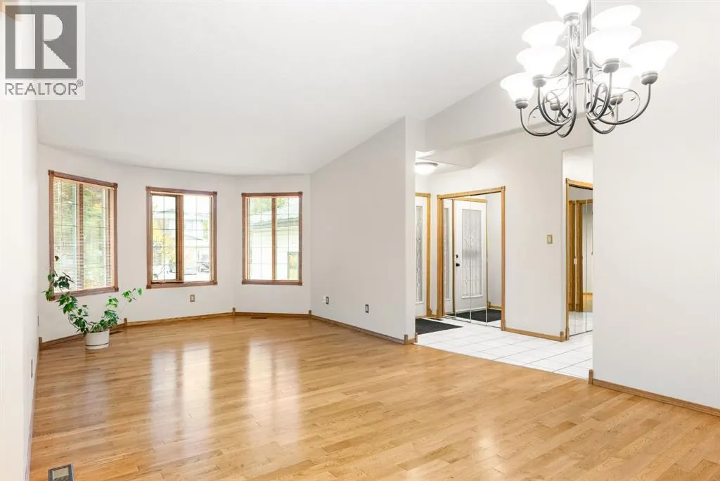 289 Ball Place