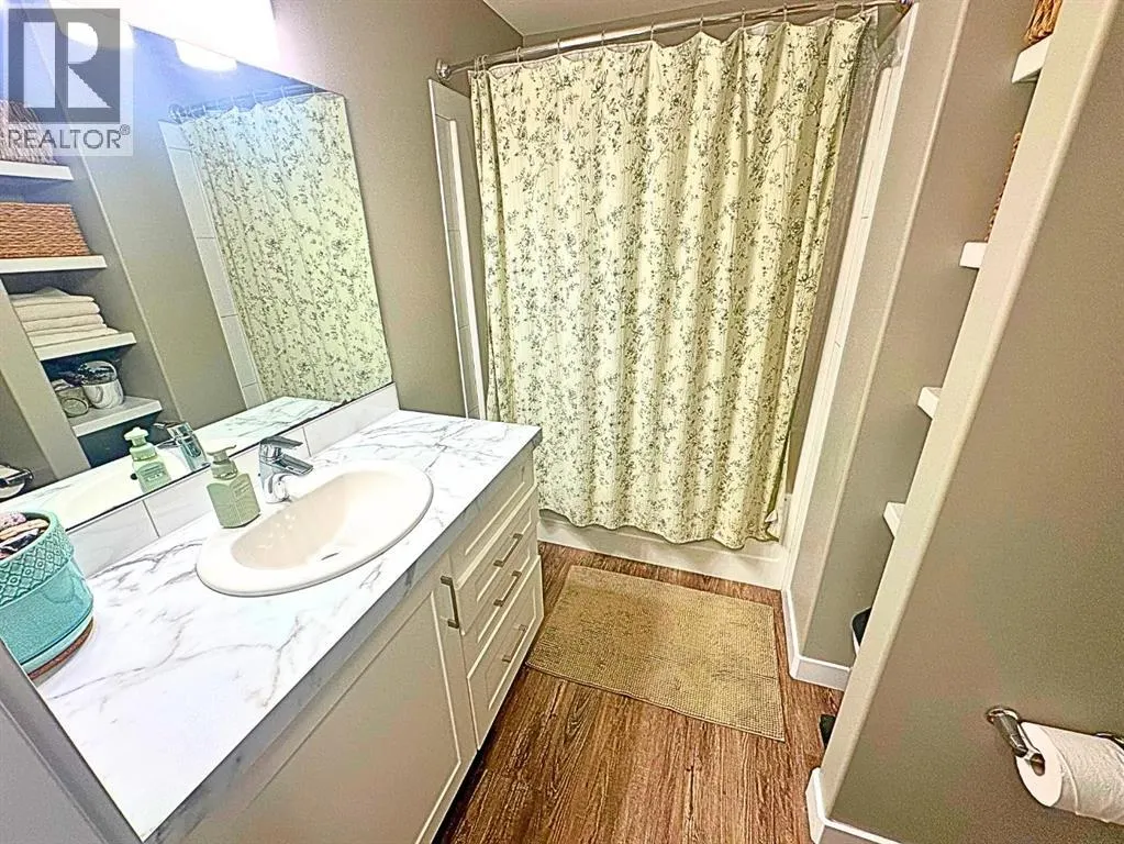 214 Truant Crescent