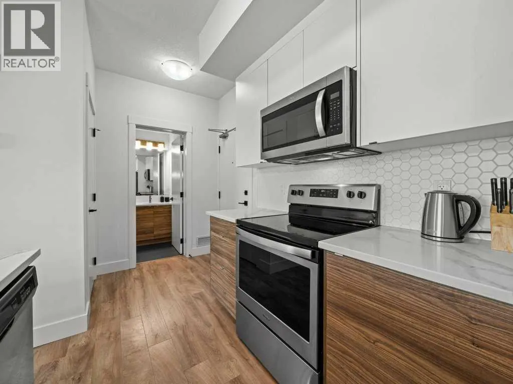 316, 19621 40 Street SE