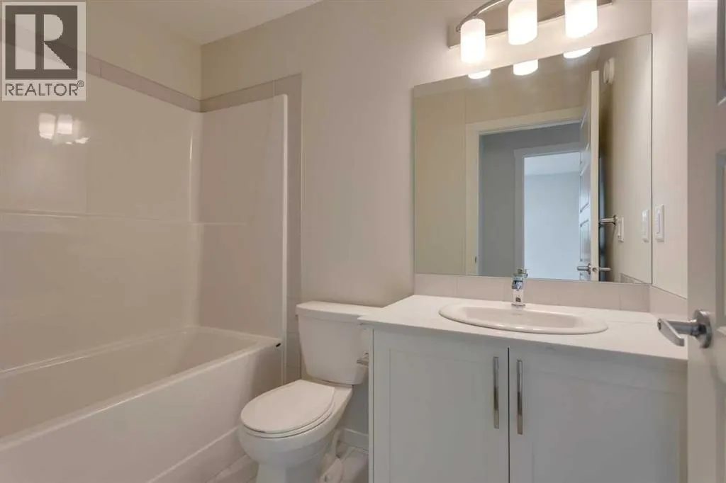 215, 40 Livingston Parade NE