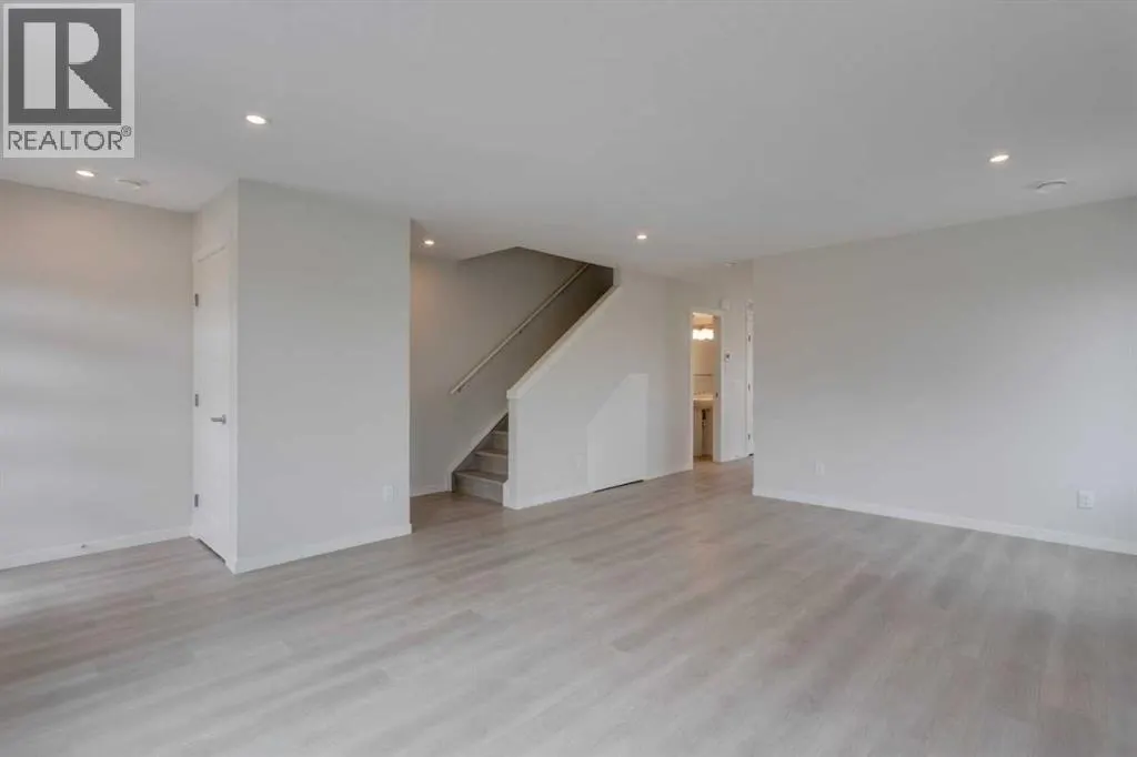 215, 40 Livingston Parade NE
