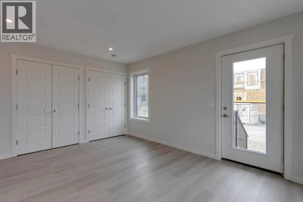 215, 40 Livingston Parade NE