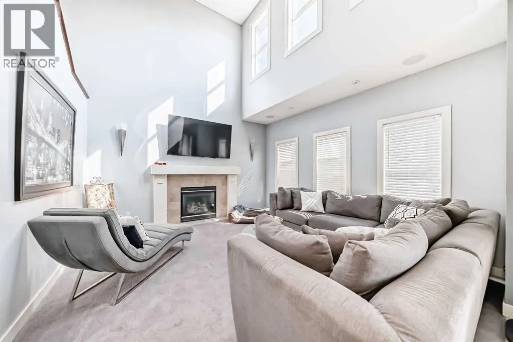 82 Copperleaf Terrace SE
