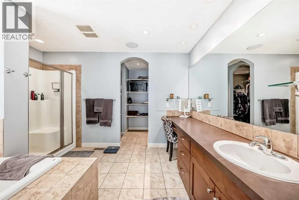 82 Copperleaf Terrace SE
