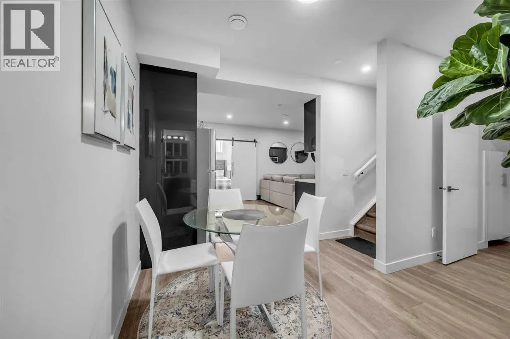313 Corner Meadows Way NE