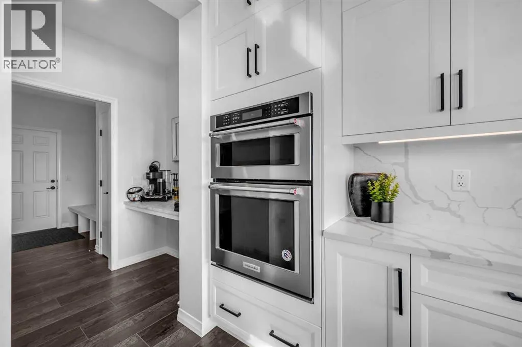 313 Corner Meadows Way NE