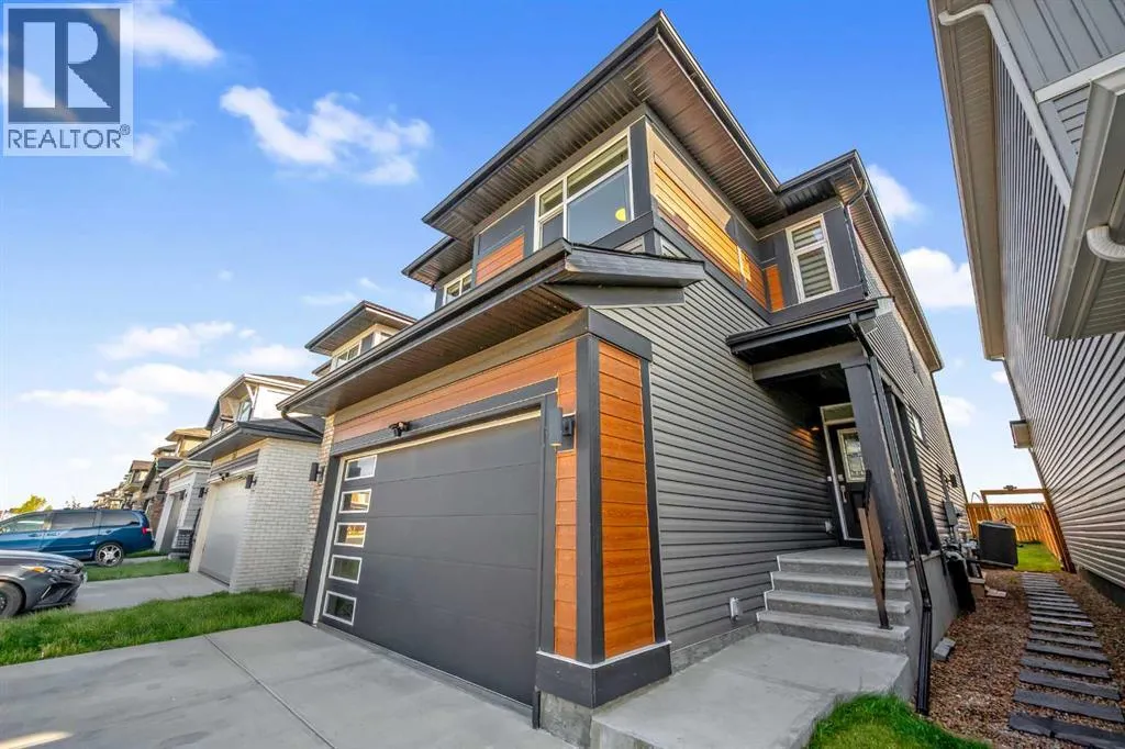 313 Corner Meadows Way NE