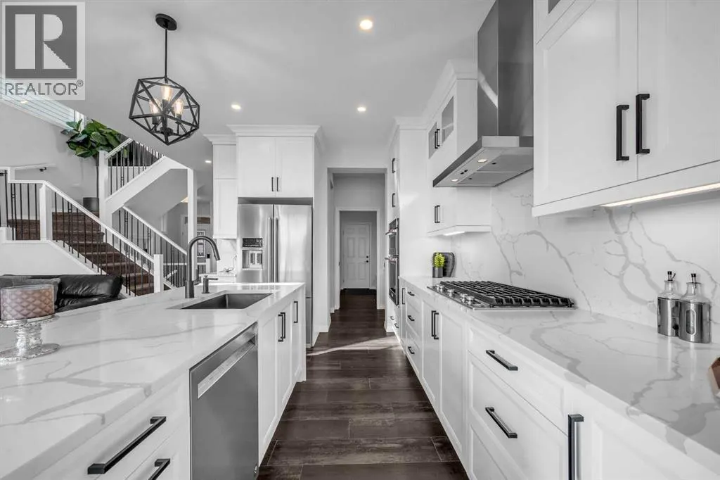 313 Corner Meadows Way NE