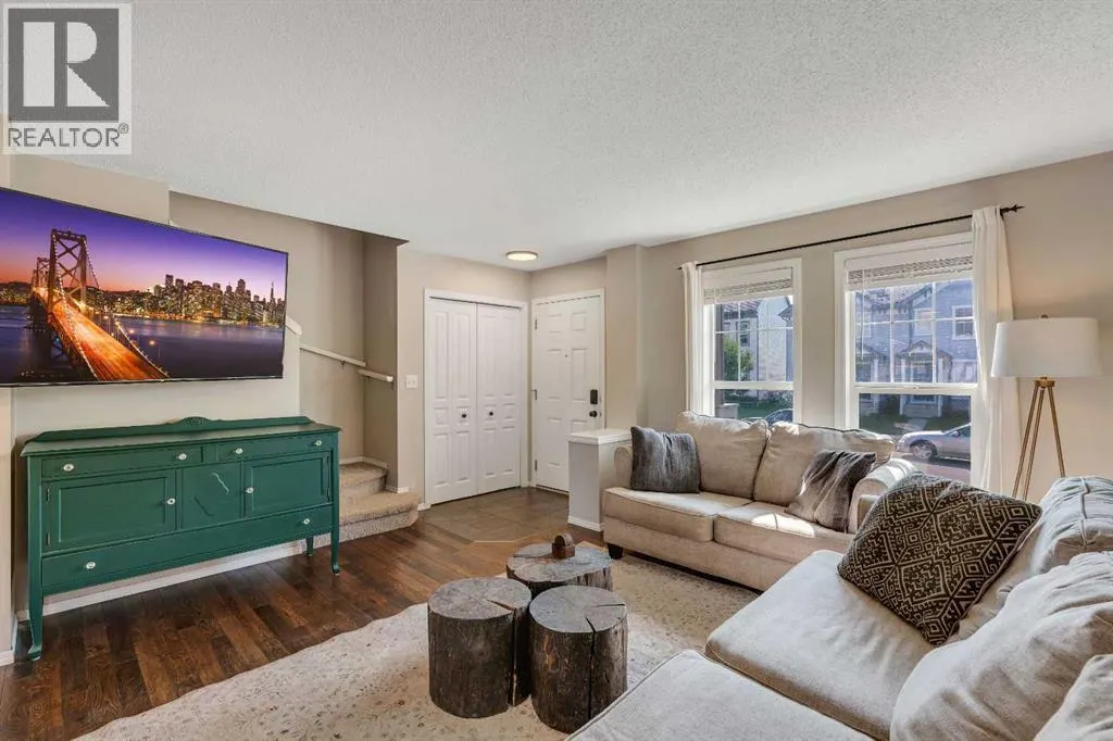 13 Elgin Meadows View SE