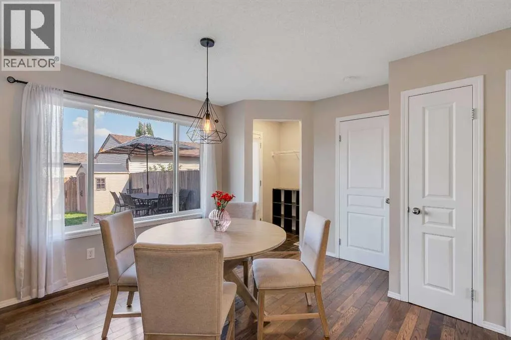13 Elgin Meadows View SE