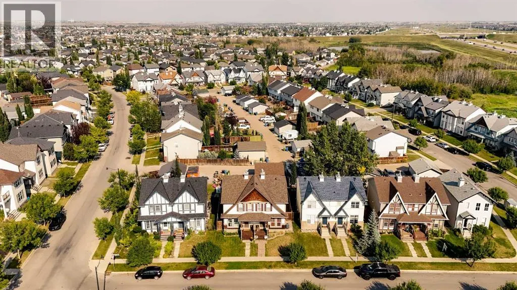 13 Elgin Meadows View SE