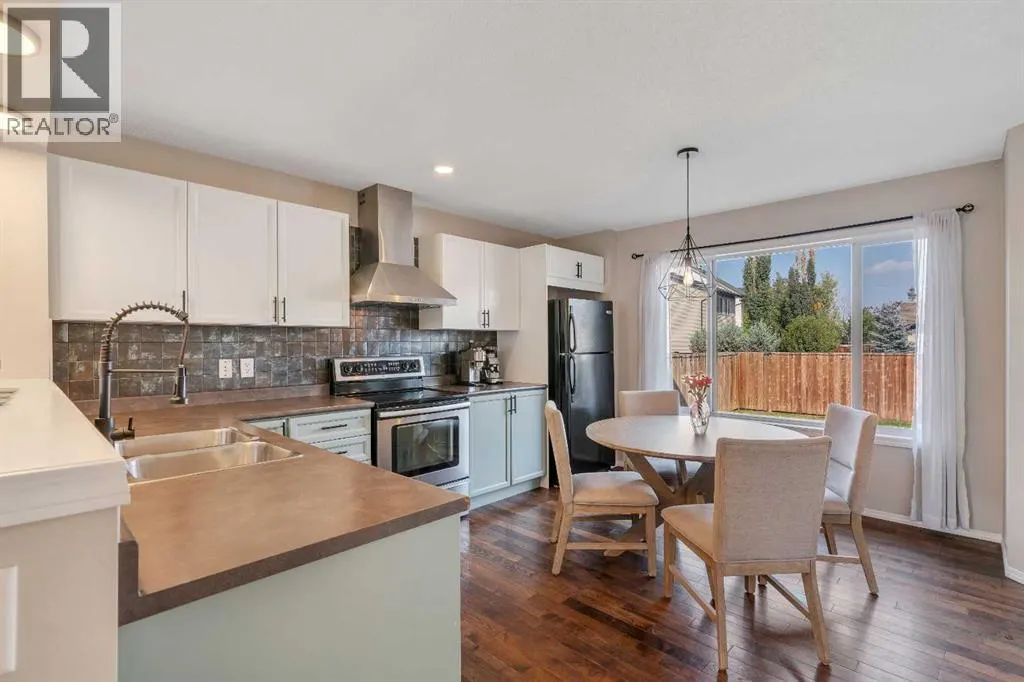 13 Elgin Meadows View SE