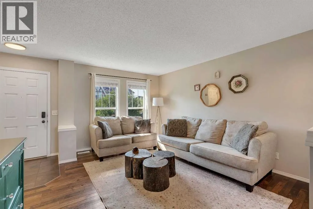 13 Elgin Meadows View SE