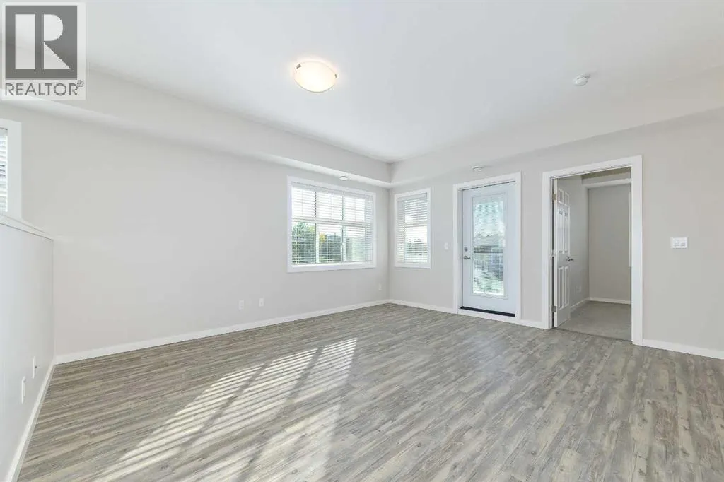 G2, 5300 Vista Trail