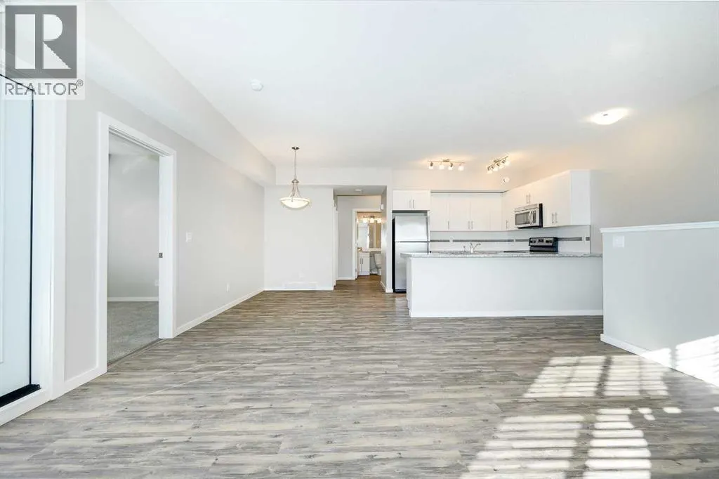 G2, 5300 Vista Trail