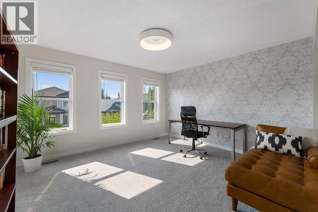 105 Elgin Meadows Circle SE