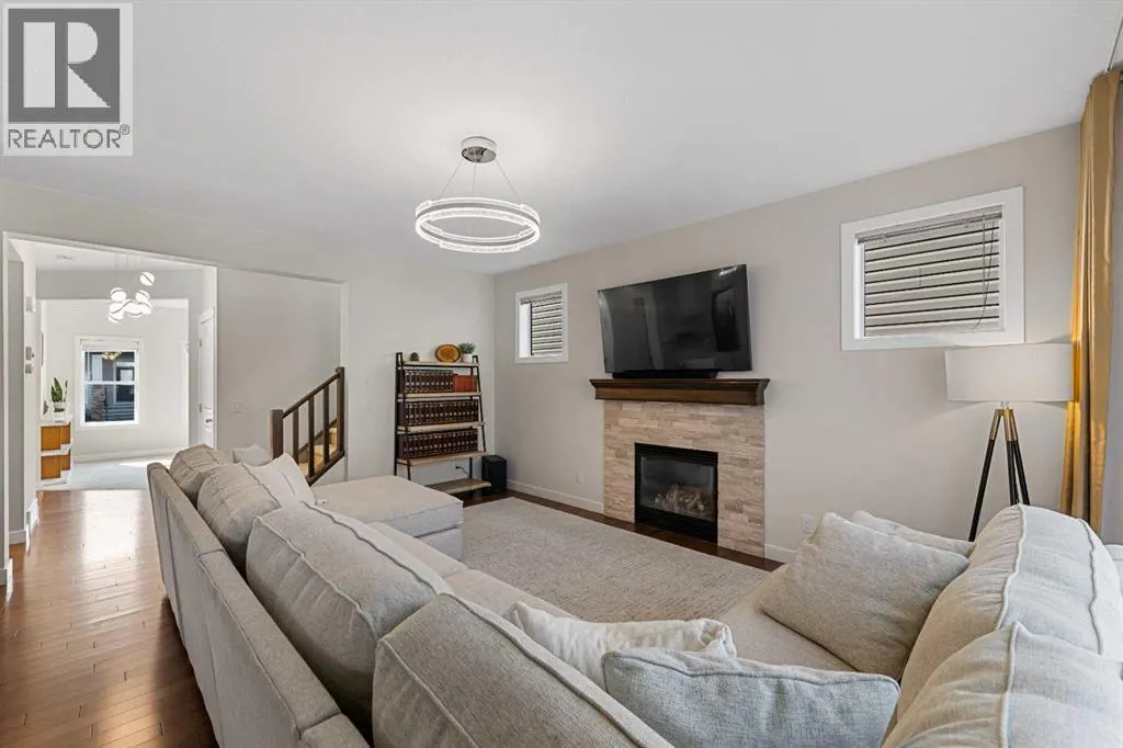 105 Elgin Meadows Circle SE