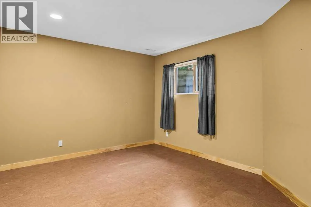 18 Canyon Road