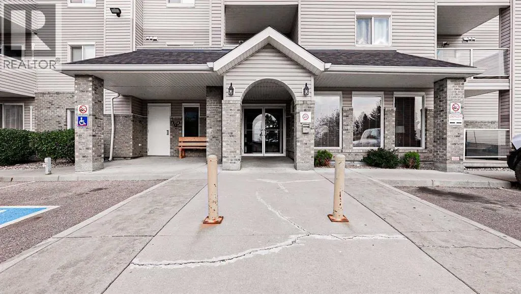 415, 1632 Saamis Drive NW