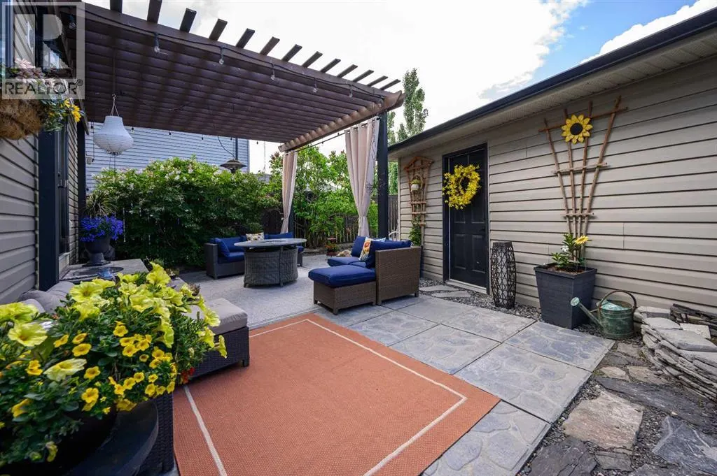 162 Citadel Mesa Close NW