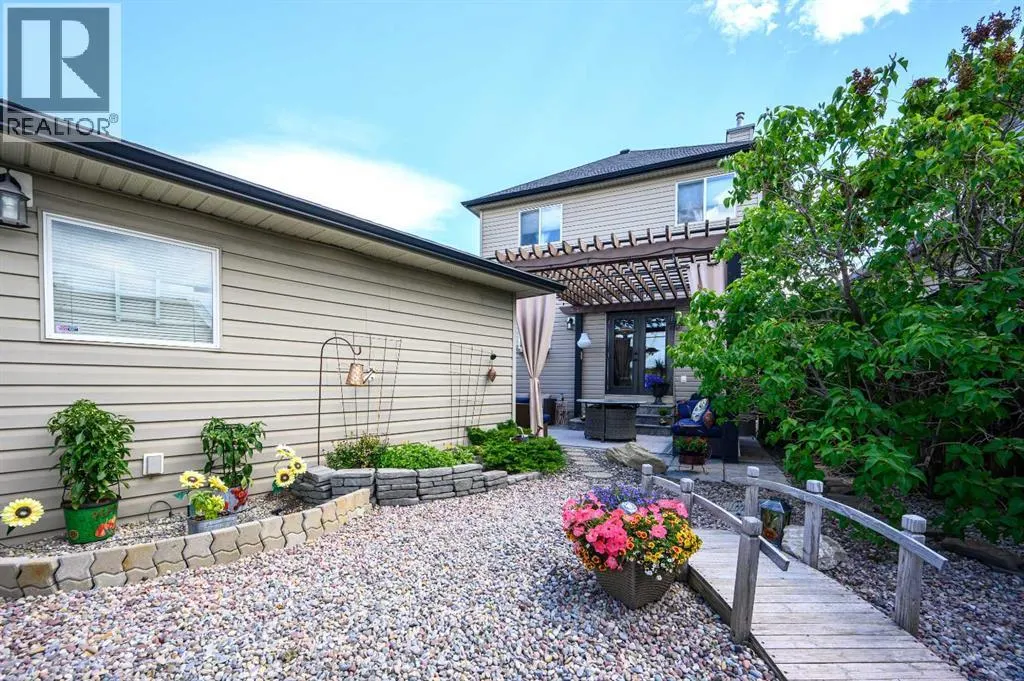 162 Citadel Mesa Close NW