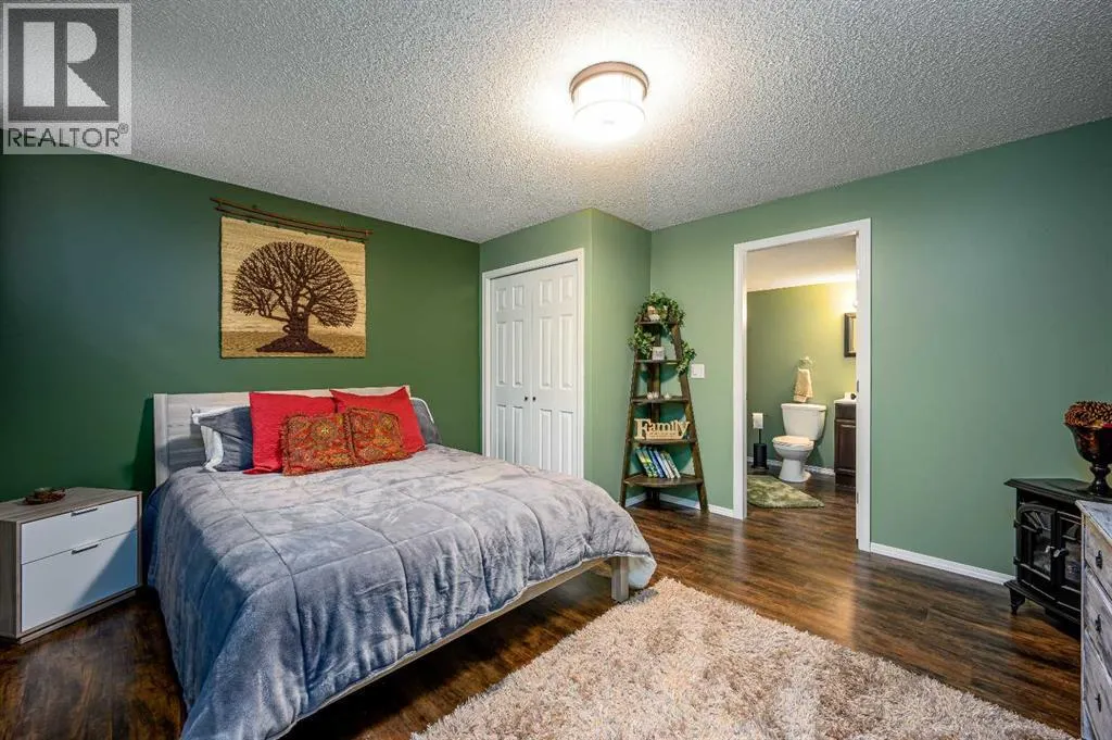 162 Citadel Mesa Close NW