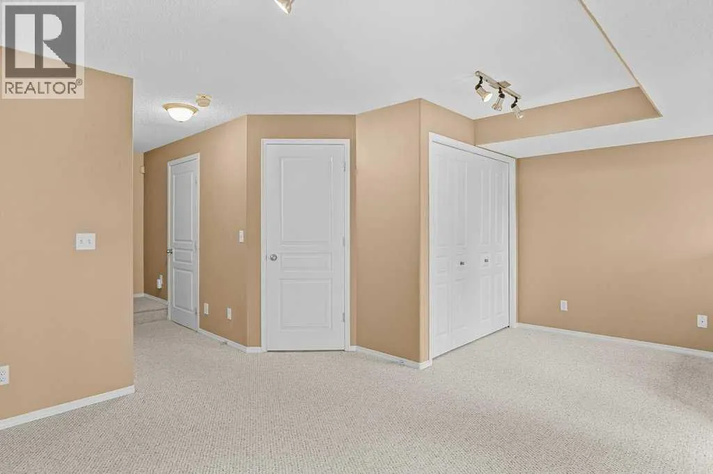 3, 819 Wilson Way