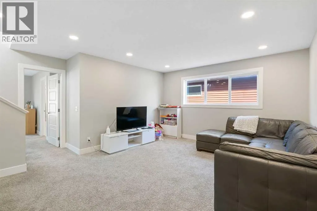 53 Savanna Heath NE