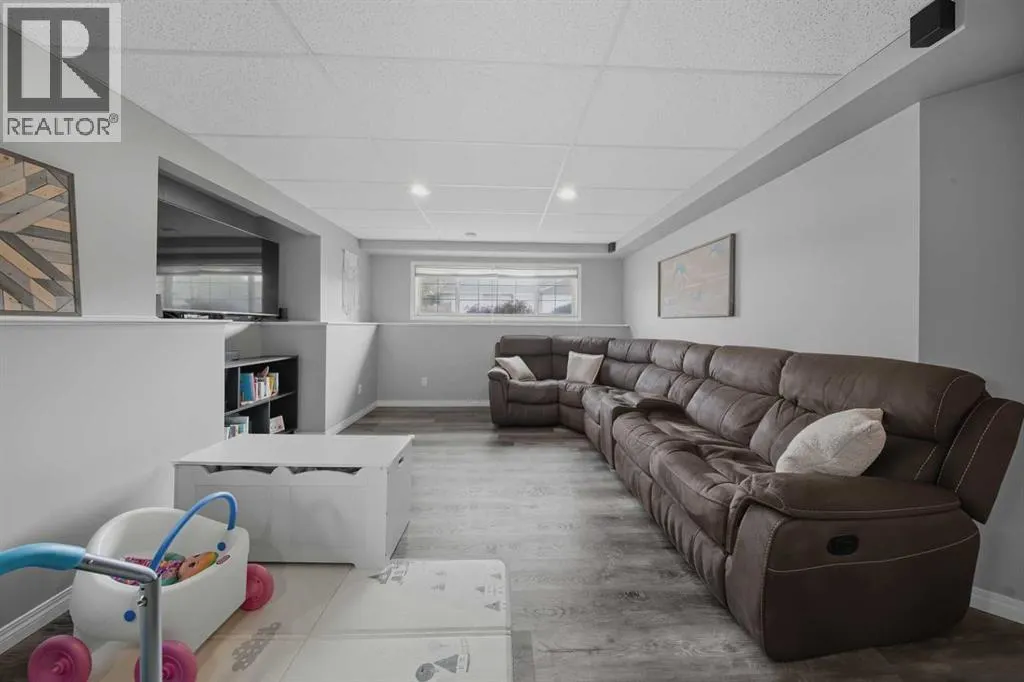 105 Darling Crescent
