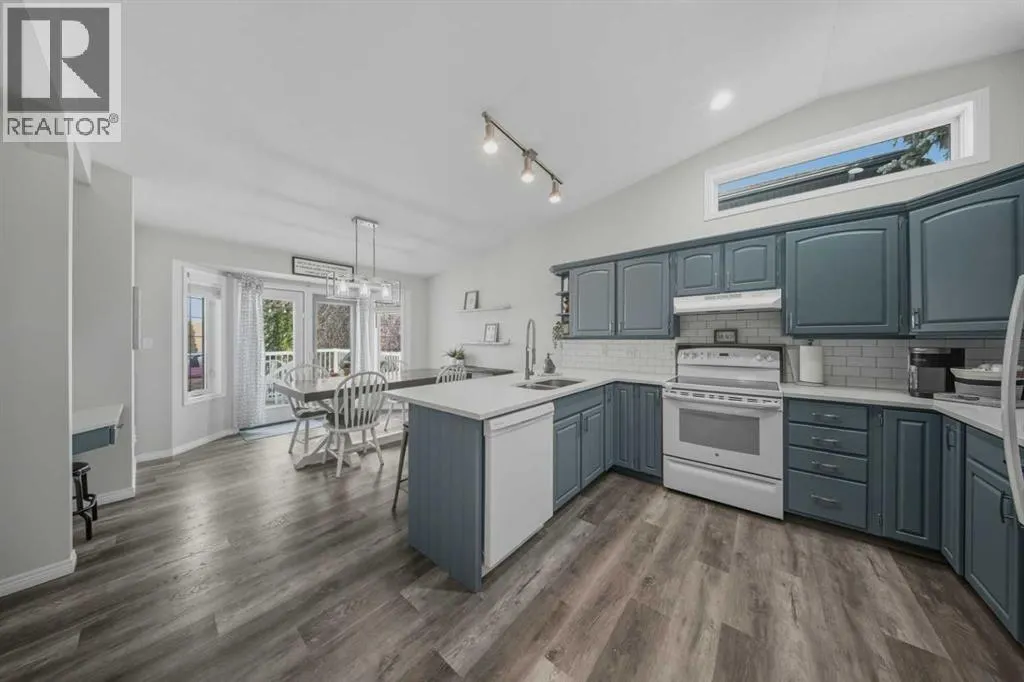 105 Darling Crescent