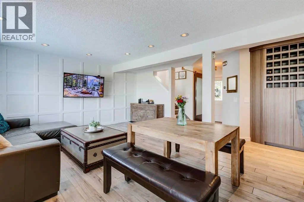 157 Chaparral Court SE