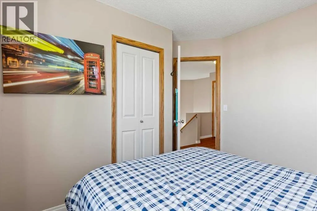 27 Tuscany Ridge Heights NW