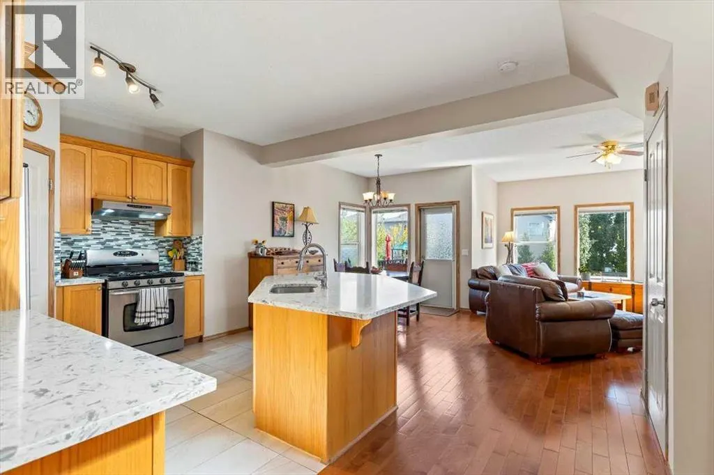 27 Tuscany Ridge Heights NW