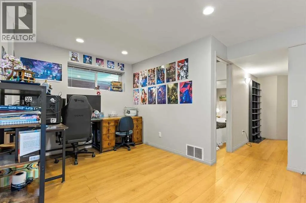 27 Tuscany Ridge Heights NW