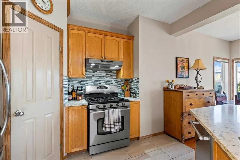 27 Tuscany Ridge Heights NW