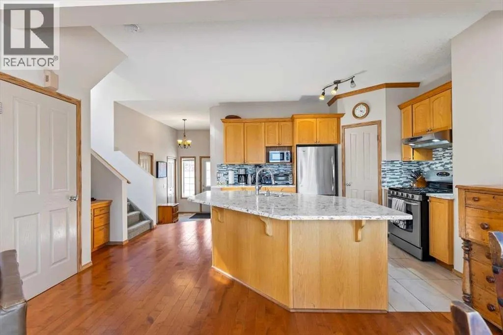 27 Tuscany Ridge Heights NW