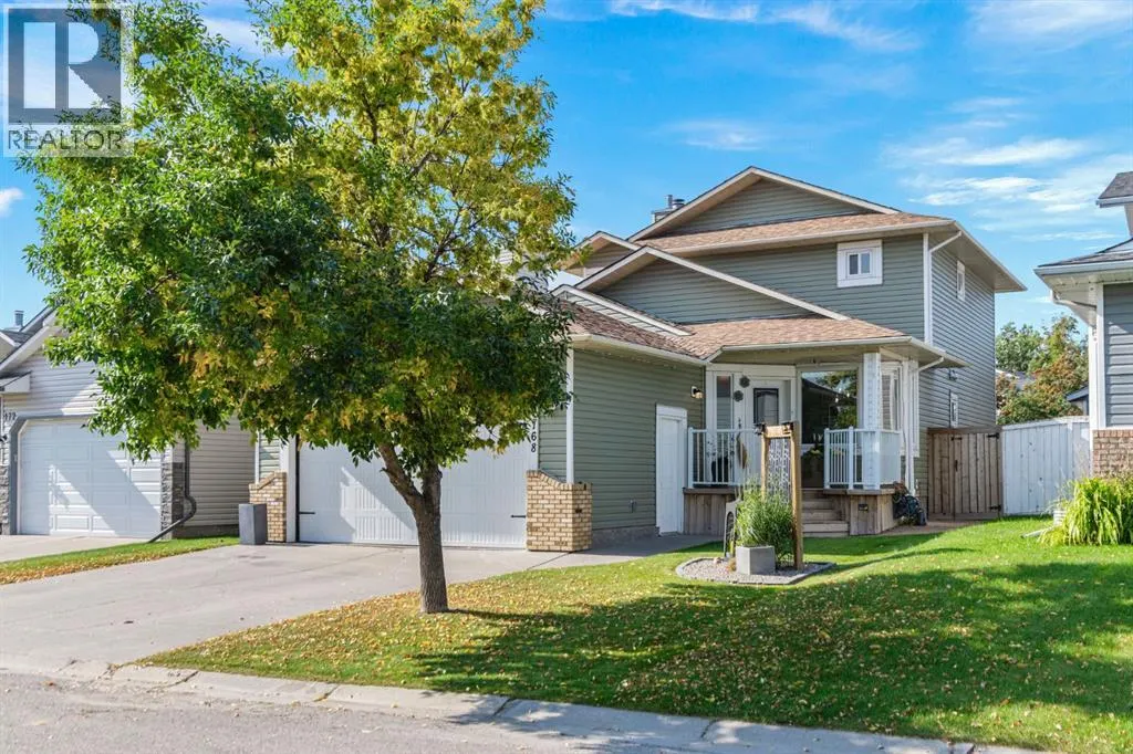 168 Riverside Way SE