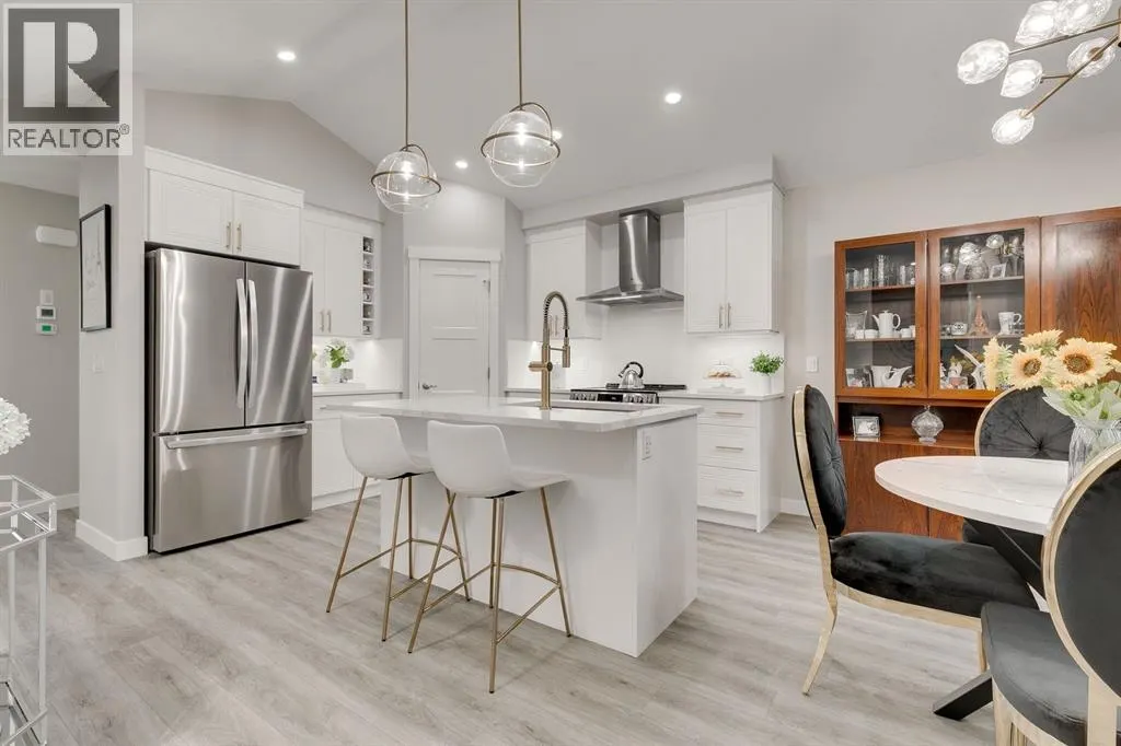 185 Riverwood Crescent