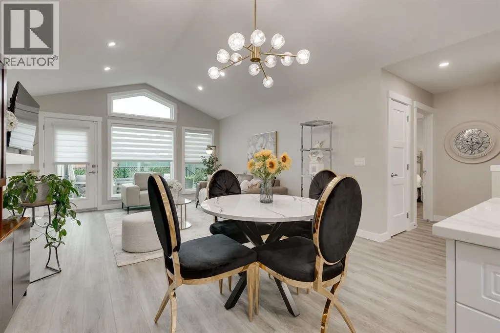 185 Riverwood Crescent