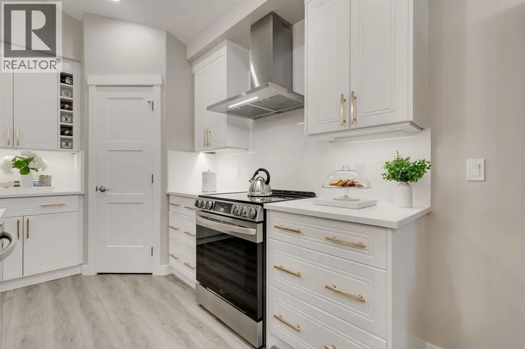 185 Riverwood Crescent