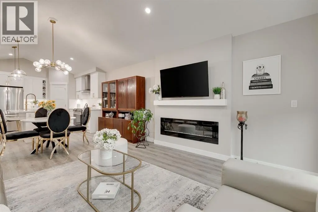 185 Riverwood Crescent