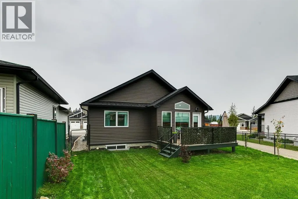 185 Riverwood Crescent