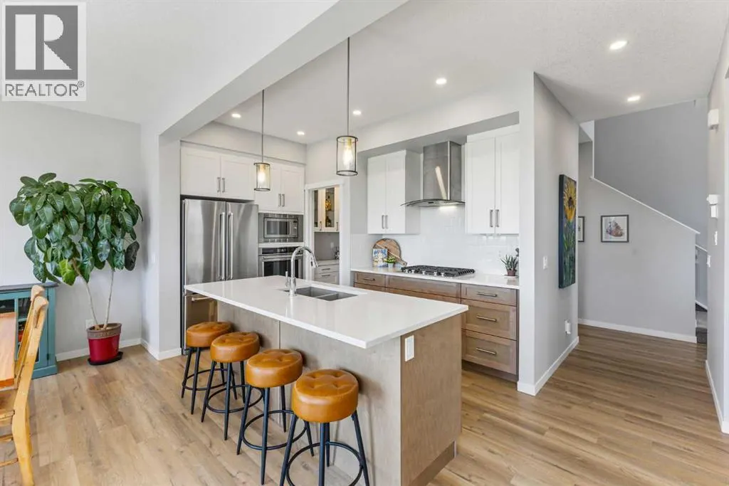 307 Monterey Place SE