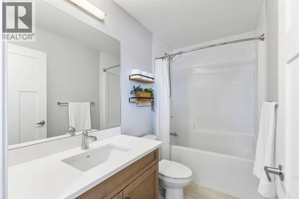 307 Monterey Place SE