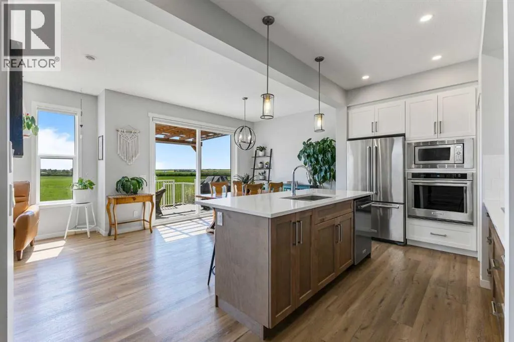 307 Monterey Place SE