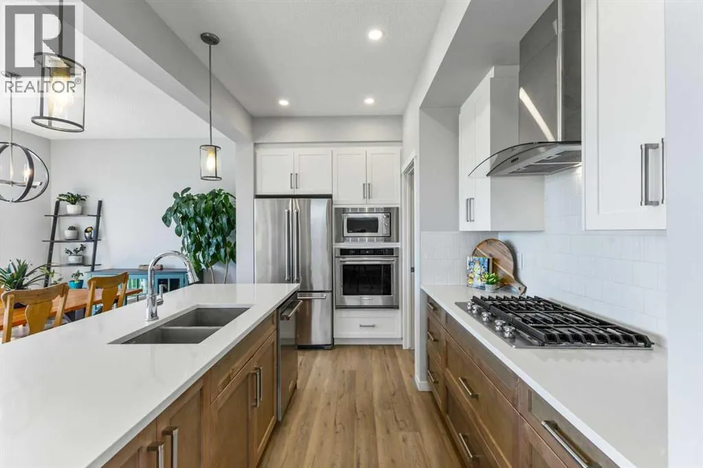 307 Monterey Place SE